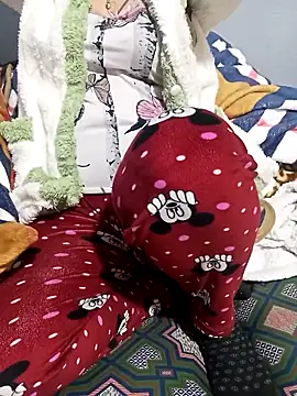 Rouzalinda_1's cam snapshot