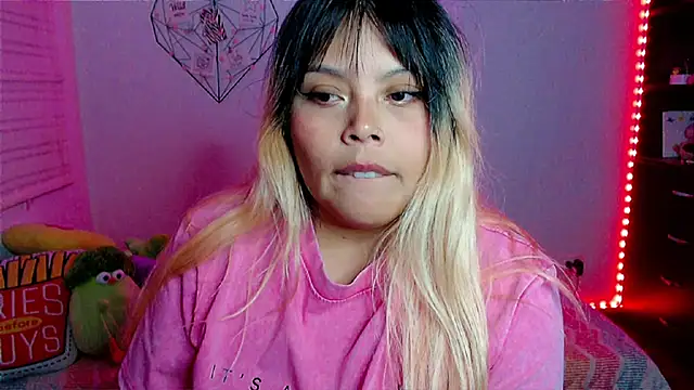 EllieMoonX's cam snapshot