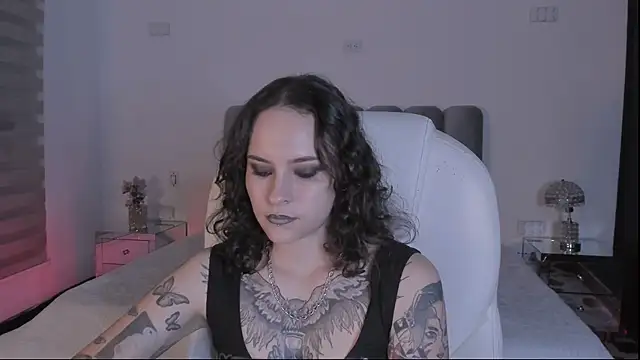 AnnyThompson_'s cam snapshot