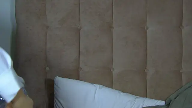 AlexandraBloom's cam snapshot