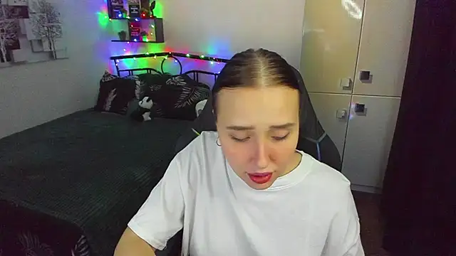 CrazyBitchInLace's cam snapshot