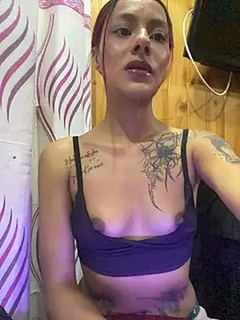 Emily-Fire's cam snapshot