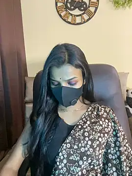 its_ur_flora's cam snapshot