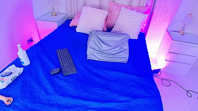 alanarose18's cam snapshot