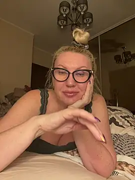 OliviaDancequeen's cam snapshot