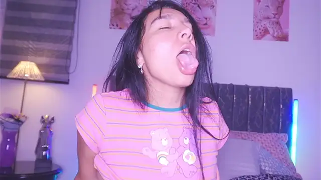 greciadom555's cam snapshot