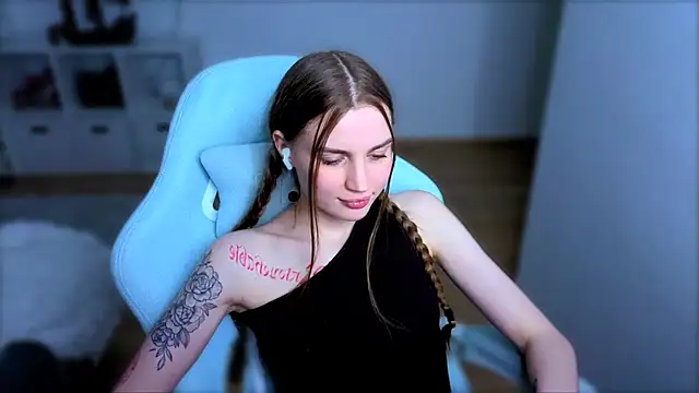 StellaLawless live sex cam