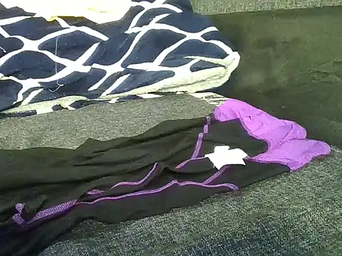 cute_neila's cam snapshot