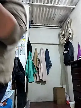 AddisonAndCouple's cam snapshot