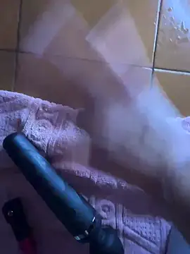 Wet-Pussycat's cam snapshot