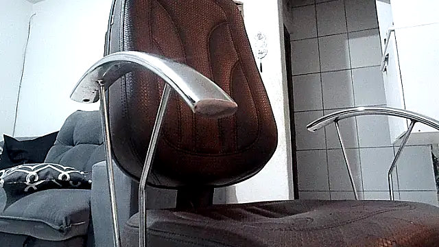 CherrylBee2022's cam snapshot