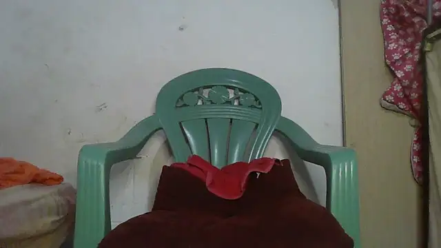 thasmyni's cam snapshot