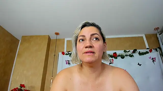 Heidy_milf's cam snapshot