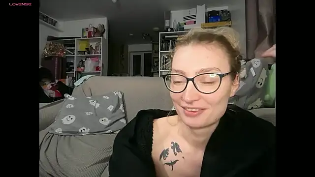 harleyblair's cam snapshot