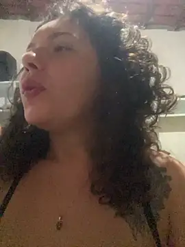 Mari_valda2's cam snapshot