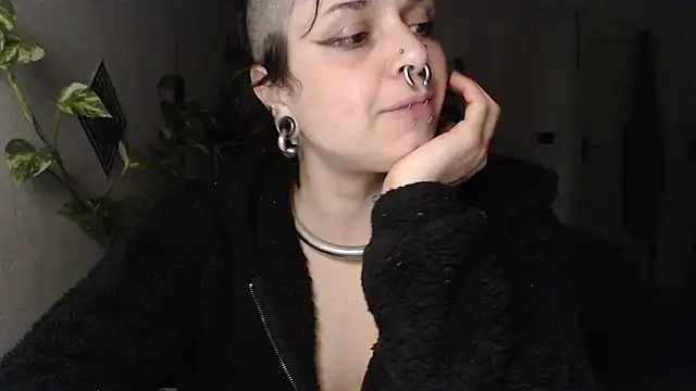 metamorphosiskin live sex cam