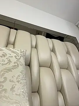 ALISSON_FOXXX1 live sex cam