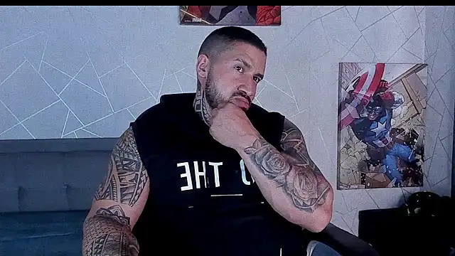 Cristian_Walker live sex cam