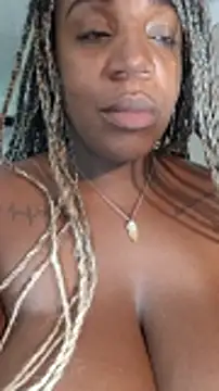 Adrilovechocolate live sex cam