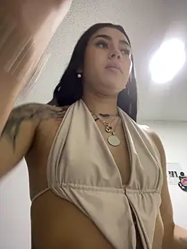 emily_24x live sex cam