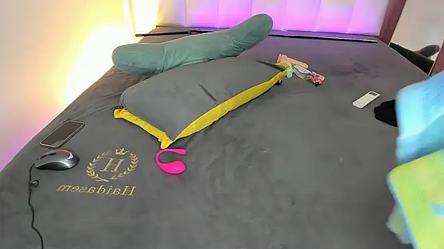 Nanaonlyfun8 live sex cam