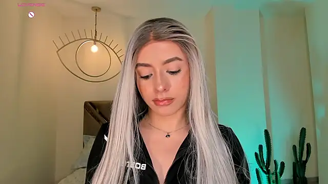 IsabellaMoreau live sex cam