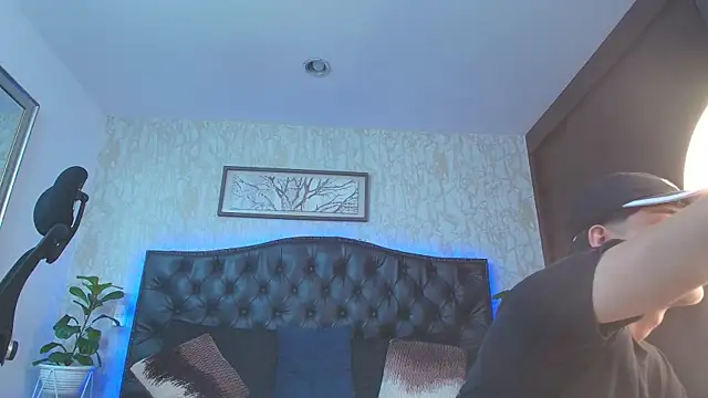 Lander_Cruz live sex cam