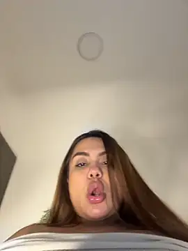 valeria2019hot live sex cam