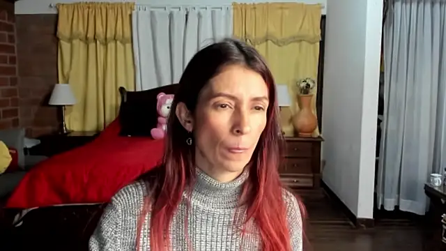 Charlotte-Willson live sex cam