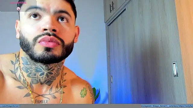 thiago_ferrari_ live sex cam