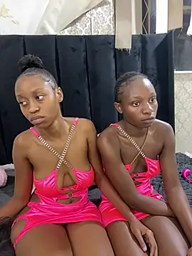 SexyPetitex25 live sex cam