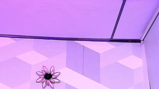 KylieMonnett live sex cam