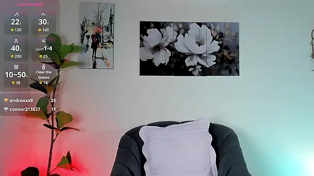 JulianaPons live sex cam