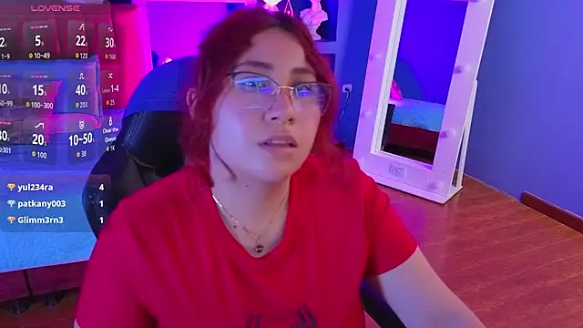 littlee_red's cam snapshot