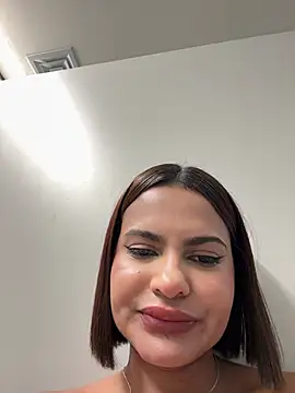 Irina_Velvett live sex cam