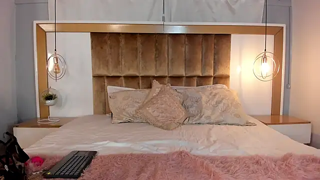 BrianaJhons19's cam snapshot