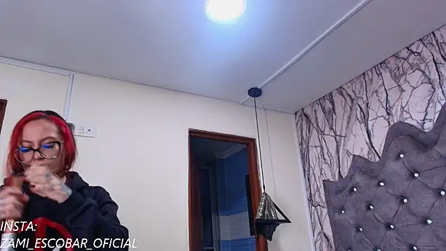 Zami_Escobar_of live sex cam