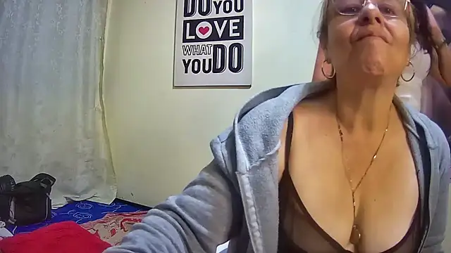 nicoltatiana_'s cam snapshot