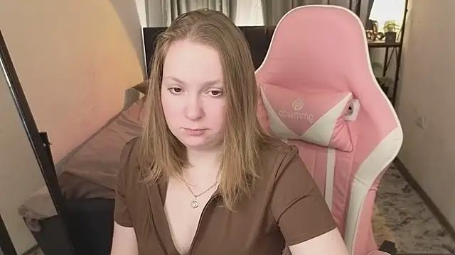 Elizabeth_Walson's cam snapshot