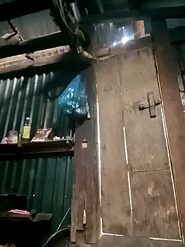 sary-hot2x's cam snapshot