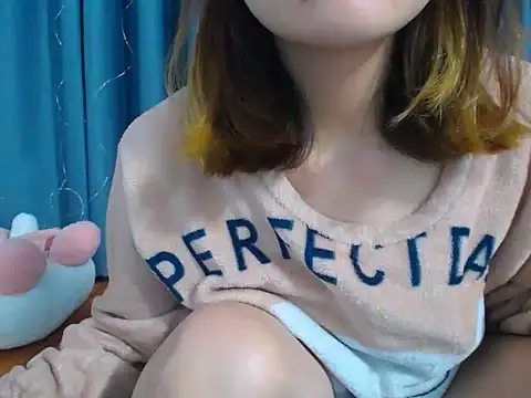 Luna_babyy live sex cam