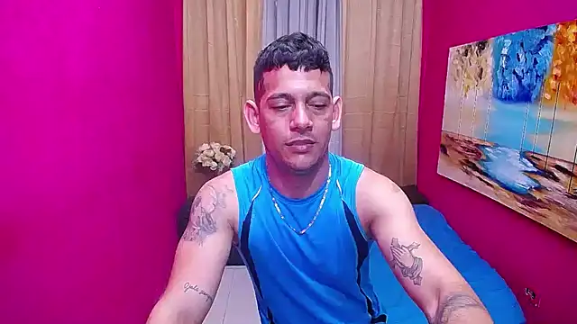 hugecocks_hot live sex cam