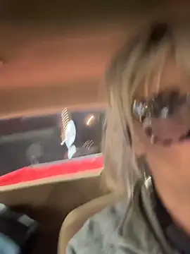 vixendoll87's cam snapshot