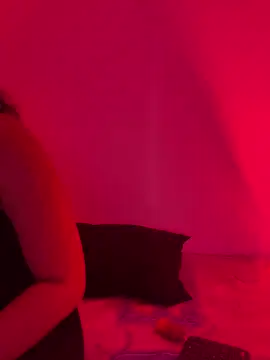 SaraBellini live sex cam