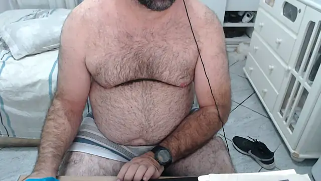 MysterBearMG live sex cam