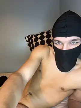 enzomlt live sex cam