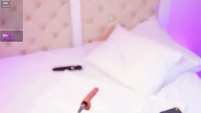 caroline_adams_ live sex cam