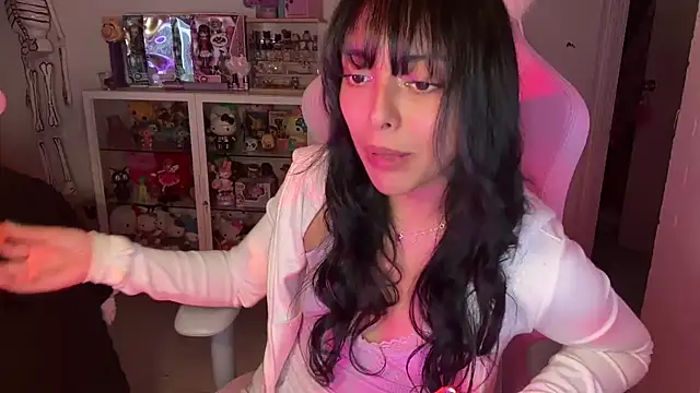 kaithra live sex cam