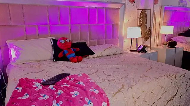 AlanaOdison's cam snapshot