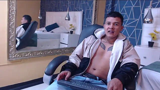 TylerGandi's cam snapshot